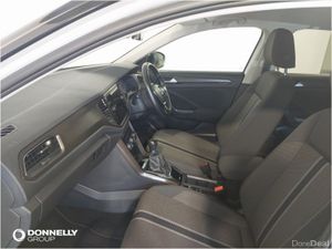 Volkswagen T-roc Hatchback Design - Image 3