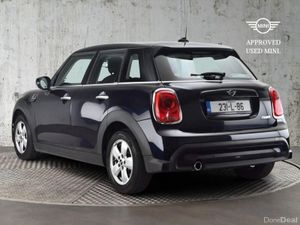 Mini Cooper 5-Door Cooper Classic - Image 3