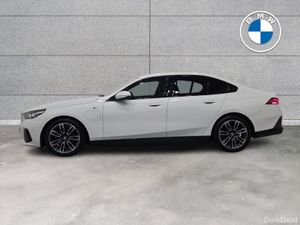 BMW 5-Series 530e M Sport Saloon - Image 4
