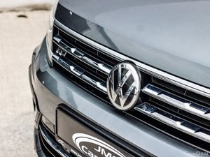 VOLKSWAGEN TIGUAN R LINE ALLSPACE AUTO - Image 3