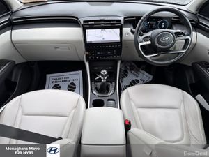 Hyundai Tucson EXECUTIVE PLUS 1.6 DIESEL 5DR - Image 2