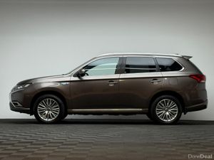 Mitsubishi Outlander INSTYLE 2.4 PHEV AUTO - Image 4