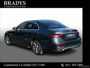 Mercedes-Benz E-Class E 200 A/T,AMG Exterior,Sun R - Image 4