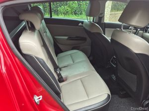 Kia Sportage 2019 1.6 crdi manual Beautiful condit - Image 4