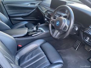 BMW 5-Series Touring 530e M-Sport Pro Auto (PHEV) - Image 3