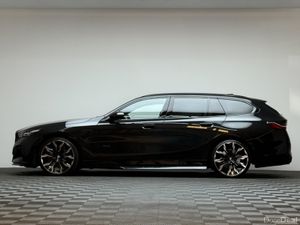 BMW 5-Series 530E M SPORT TOURING - Image 4
