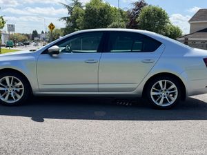 Skoda Octavia 2018 dsg automatic 2 litre 150 bhp - Image 4