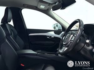 Volvo XC90 D5 (235hp) AWD Momentum Geartronic - Image 3