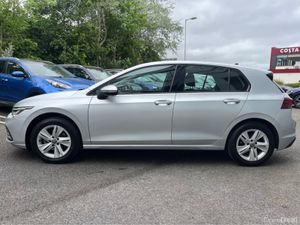 Volkswagen Golf 2.0 DIESEL LIFE - Image 4