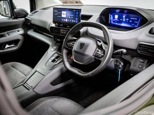 Peugeot Rifter E-Allure 50kWh 136HP - 7Seats, LWB - Image 2