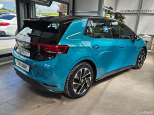 22 VOLKSWAGEN I.D3 LIFE 58 kWh - Image 2