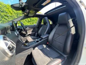 Mercedes-Benz A-Class AMG-LINE 1.6 AUTO // TILT & - Image 2