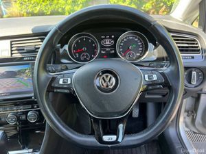 Volkswagen Golf HIGHLINE R-LINE PACK 1.4 TSI AUTO - Image 4