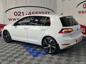 191 VW GOLF HIGHLINE 1.6 TDI MANUAL - Image 4