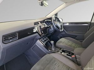 Volkswagen Touran TSI HIGHLINE AUTO 7SEATER - Image 4
