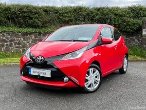 Toyota Aygo 1.0 VVT-i x-play+ - Image 2