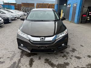 2015 Honda Grace Automatic/ G leather Spec - Image 2
