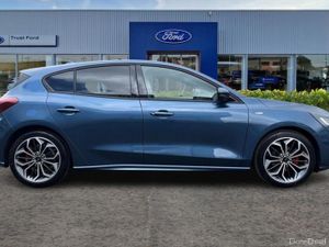 Ford Focus 1.0T EcoBoost MHEV ST-Line X Hatchback - Image 3
