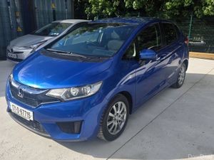 Honda Fit 2017 Hybrid Automatic Low Miles - Image 4