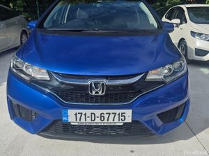 Honda Fit 2017 Hybrid Automatic Low Miles - Image 2