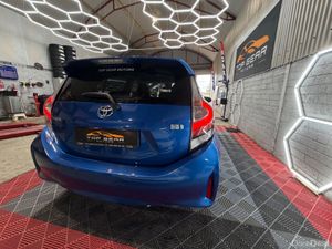 2018 Toyota Aqua - Beautiful color - Low milage - Image 4