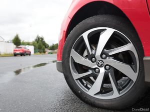 Toyota Aqua Red - Image 3