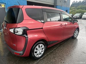 2017 Toyota Sienta Automatic Hybrid 7 Seater - Image 4