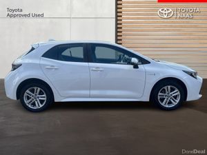 Toyota Corolla HYBRID LUNA H/B 4DR AUTO - Image 3