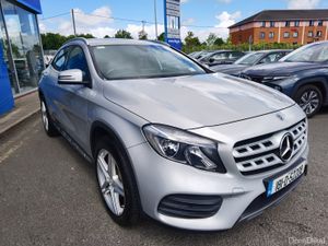 MERCEDES-BENZ GLA CLASS GLA200 D AMG LINE AUTO - Image 3
