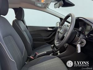 Ford Fiesta 1.1L 70 PS Zetec - Image 3