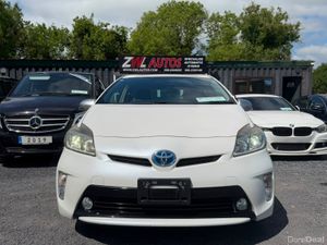 14 TOYOTA PRIUS HYBRID LEATHER - Image 3