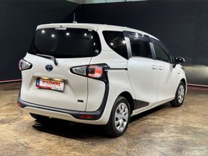 Toyota Sienta 1.5 HYBRID 7 SEATER - TOYOTA SAFETY - Image 4