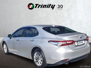 Toyota Camry ** HYBRID ** AUTO ** TRINITY MOTORS * - Image 3