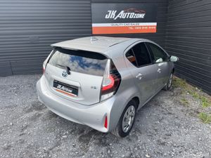 Toyota Aqua 1.5 HYBRID AUTO - Image 4