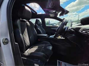 Peugeot 5008 GT LINE PANORAMIC SUNROOF 7 SEATER - - Image 3