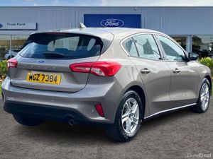 Ford Focus Zetec - Image 4