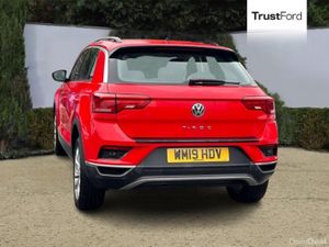 Volkswagen T-Roc SE - Image 2