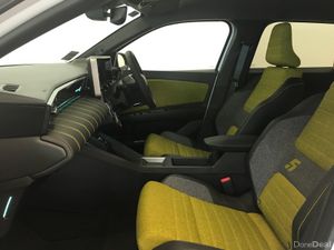 Renault 5 Iconic 52Kwh - Image 3