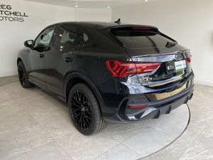 Audi Q3 2024 - Image 4