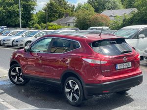 Nissan Qashqai 2017 1.2 Petrol AUTOMATIC - Image 4