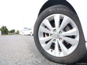 Volkswagen Golf White 2017 - Image 3