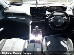 Peugeot 5008 1.5 BlueHDi 130bhp Allure - Image 2