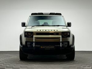 Land Rover Defender HSE X-DYNAMIC 2.0 PHEV *HUGE S - Image 2