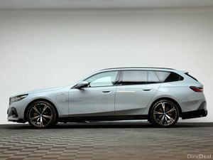 BMW 5-Series 530E M SPORT - Image 4