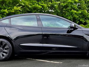 🔥 2022 Tesla Model 3 RWD - Image 4