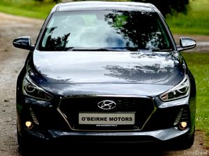 1.6CRDI 6SPD * DELUX PACK * - Image 2