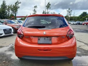 Peugeot 208 5D ALLUR 1.2L Petrol Automatic - Low m - Image 4