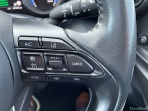 Toyota Yaris - Hybrid - LUNASPORT Edition - 1.5 - - Image 3