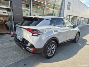 Kia Sportage 1.6 PETROL HEV HYBRID Anniversary - Image 4