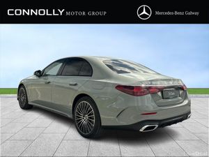 Mercedes-Benz E-Class E300de AMG Line - Image 3